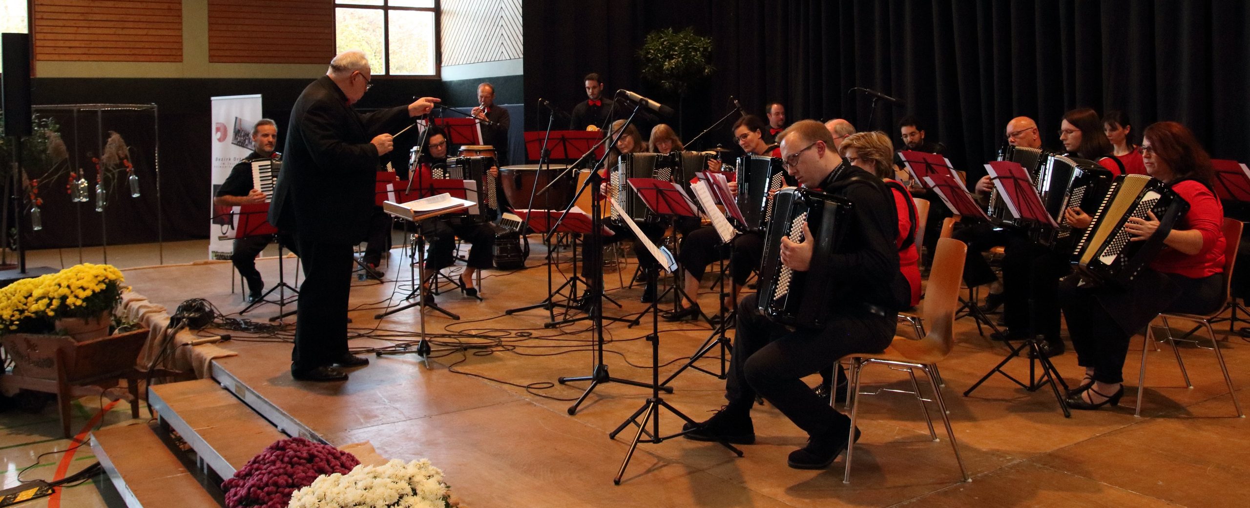 Das HOJ beim Konzert im Rahmen des Bezirksehrungstags des DHV Bezirks Ortenau